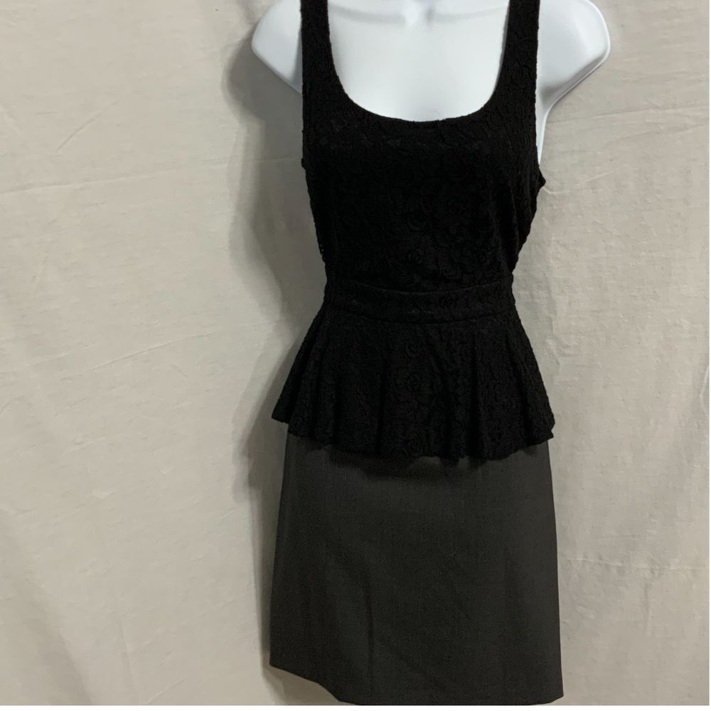 Laundry by Design Two Tone Dress, Gray Skirt & Black & Lace top one size 6‎